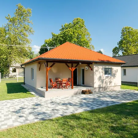 Honey By Interhome Holiday home Balatonkeresztur
